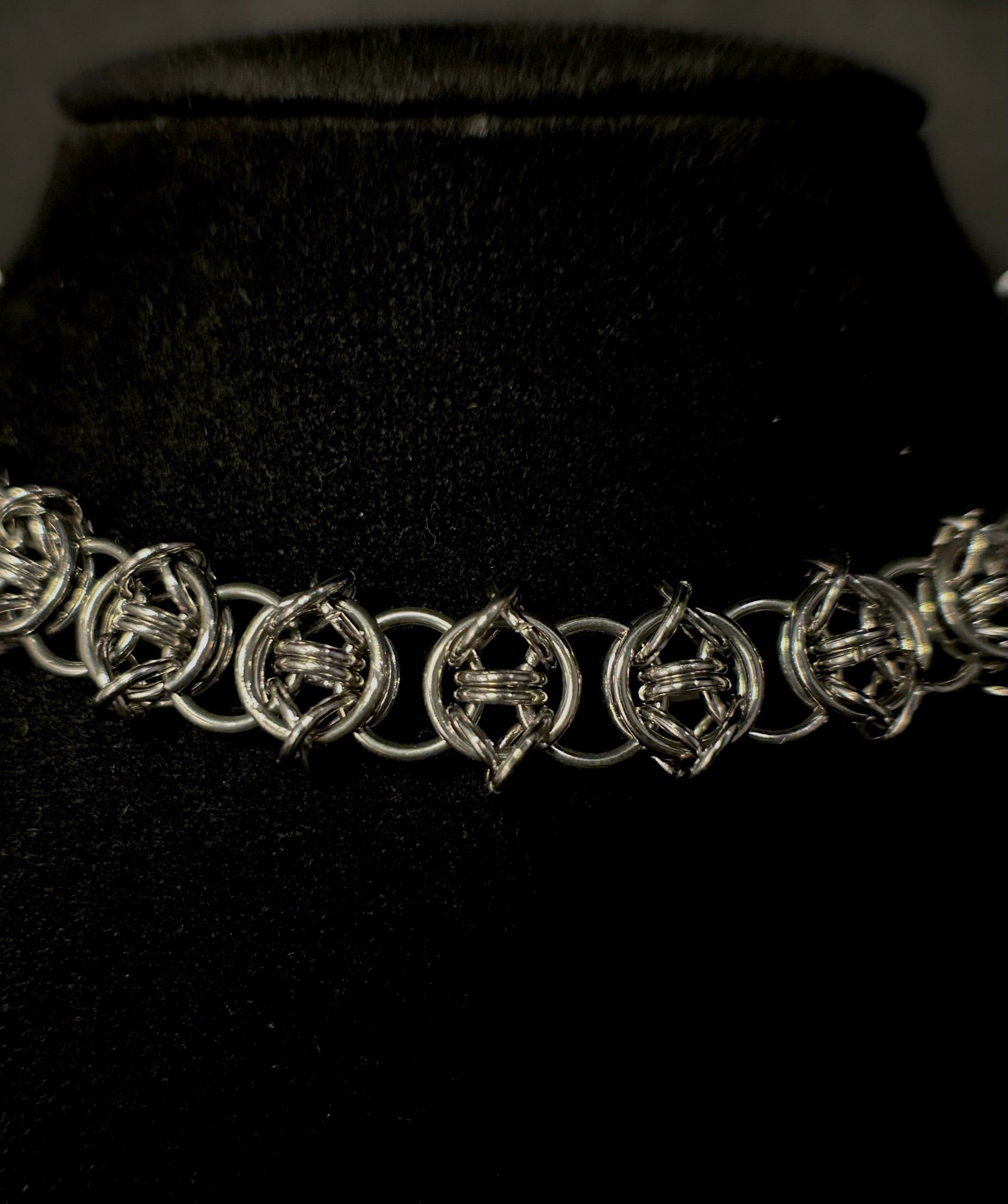 Hollow Myth Choker