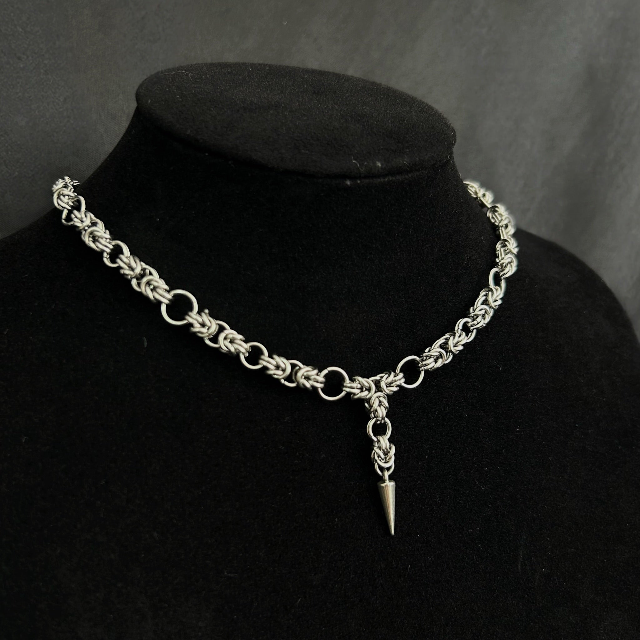 Thorn Relics Necklace